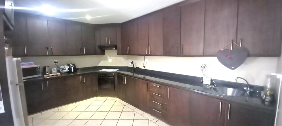 4 Bedroom Property for Sale in Universitas Free State